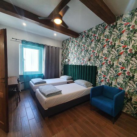 Luxurio Rooms With Baths Livorno Luaran gambar