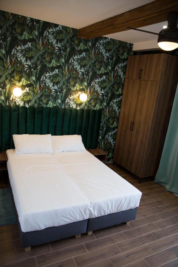 Luxurio Rooms With Baths Livorno Luaran gambar