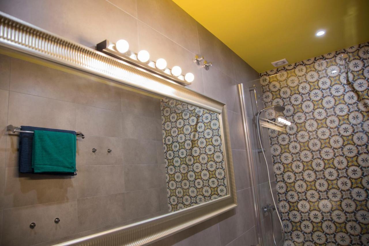 Luxurio Rooms With Baths Livorno Luaran gambar