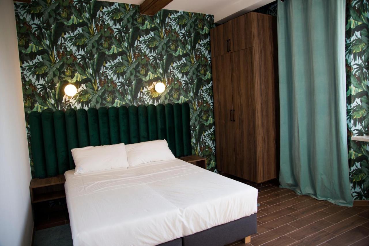 Luxurio Rooms With Baths Livorno Luaran gambar
