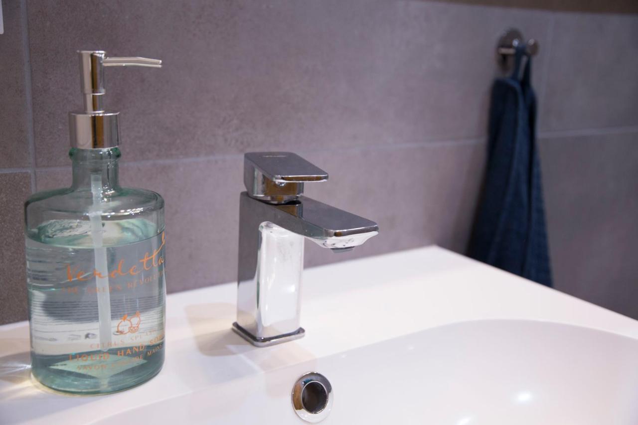 Luxurio Rooms With Baths Livorno Luaran gambar